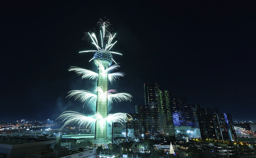 Lone Star NYE at Reunion Tower